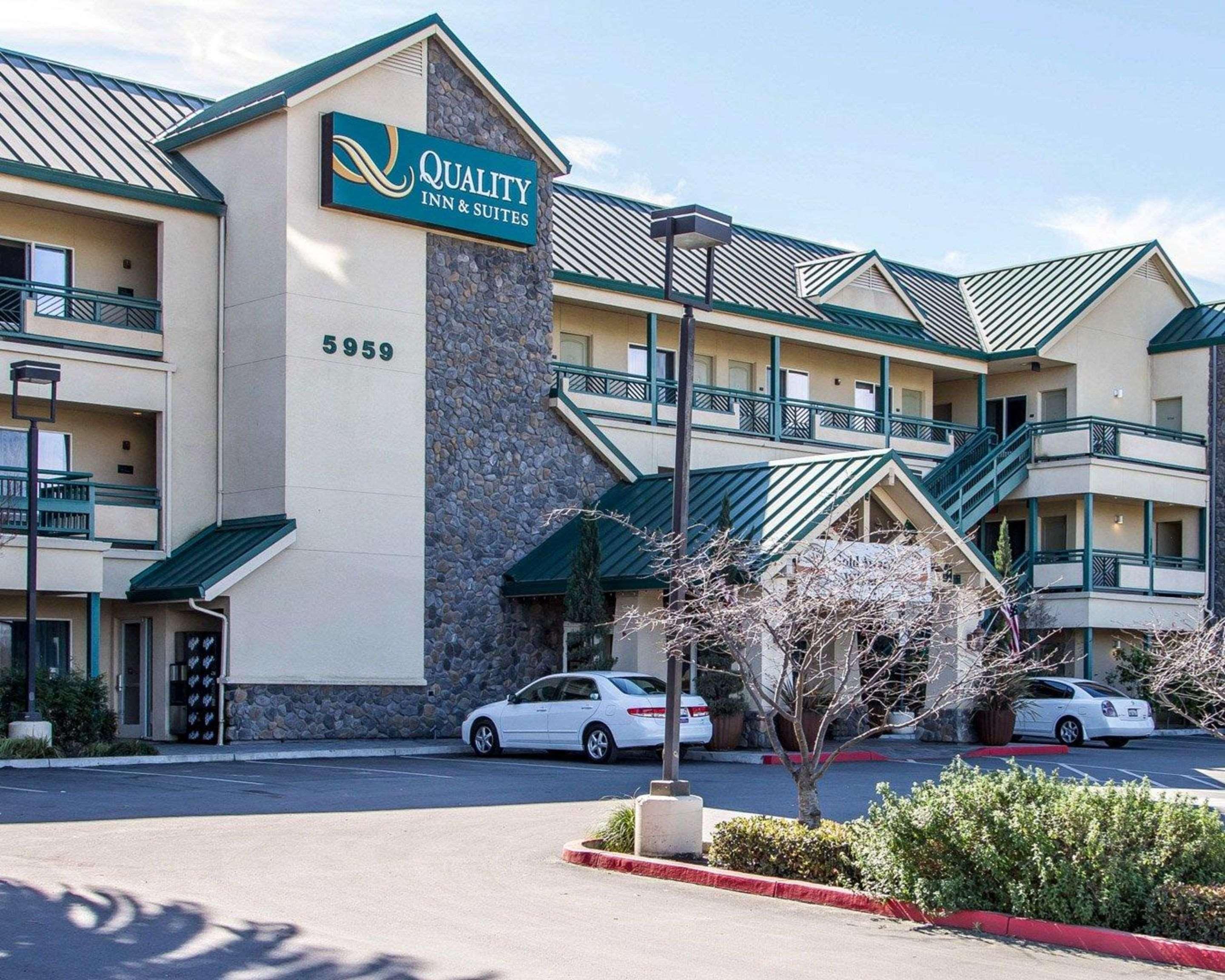 Quality Inn & Suites Livermore Wine Country Buitenkant foto