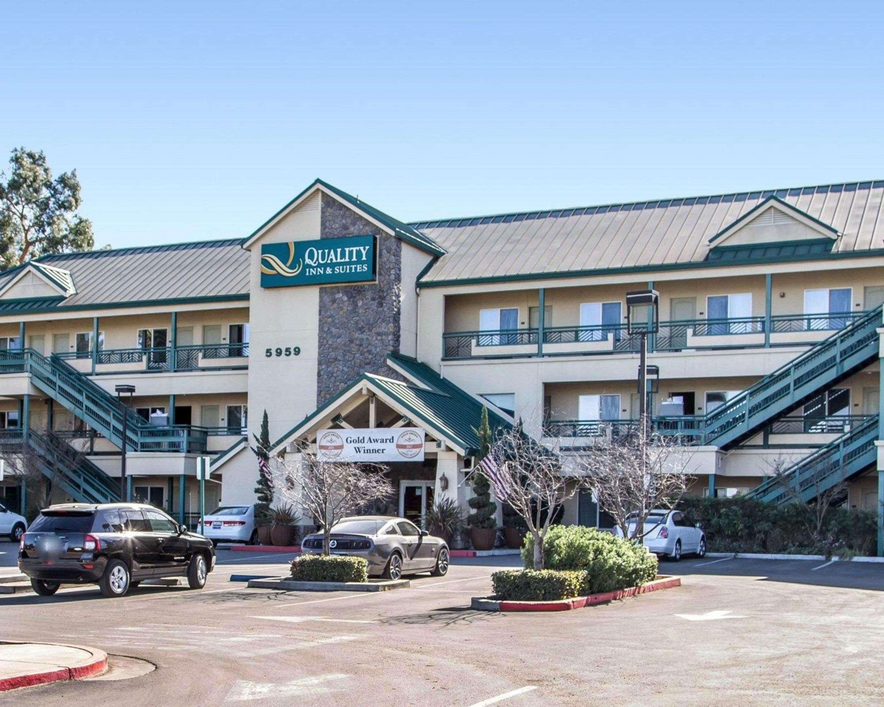 Quality Inn & Suites Livermore Wine Country Buitenkant foto