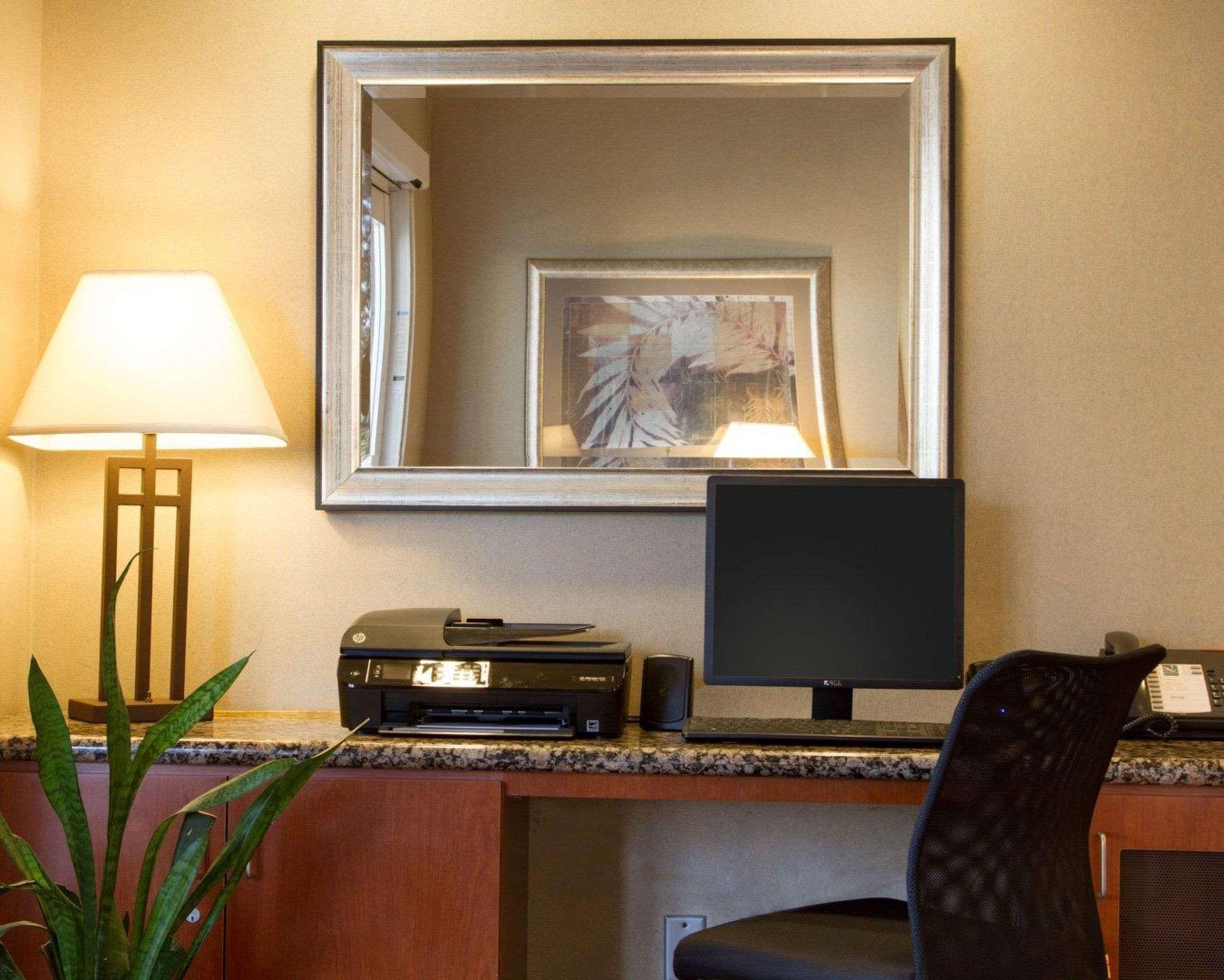 Quality Inn & Suites Livermore Wine Country Buitenkant foto