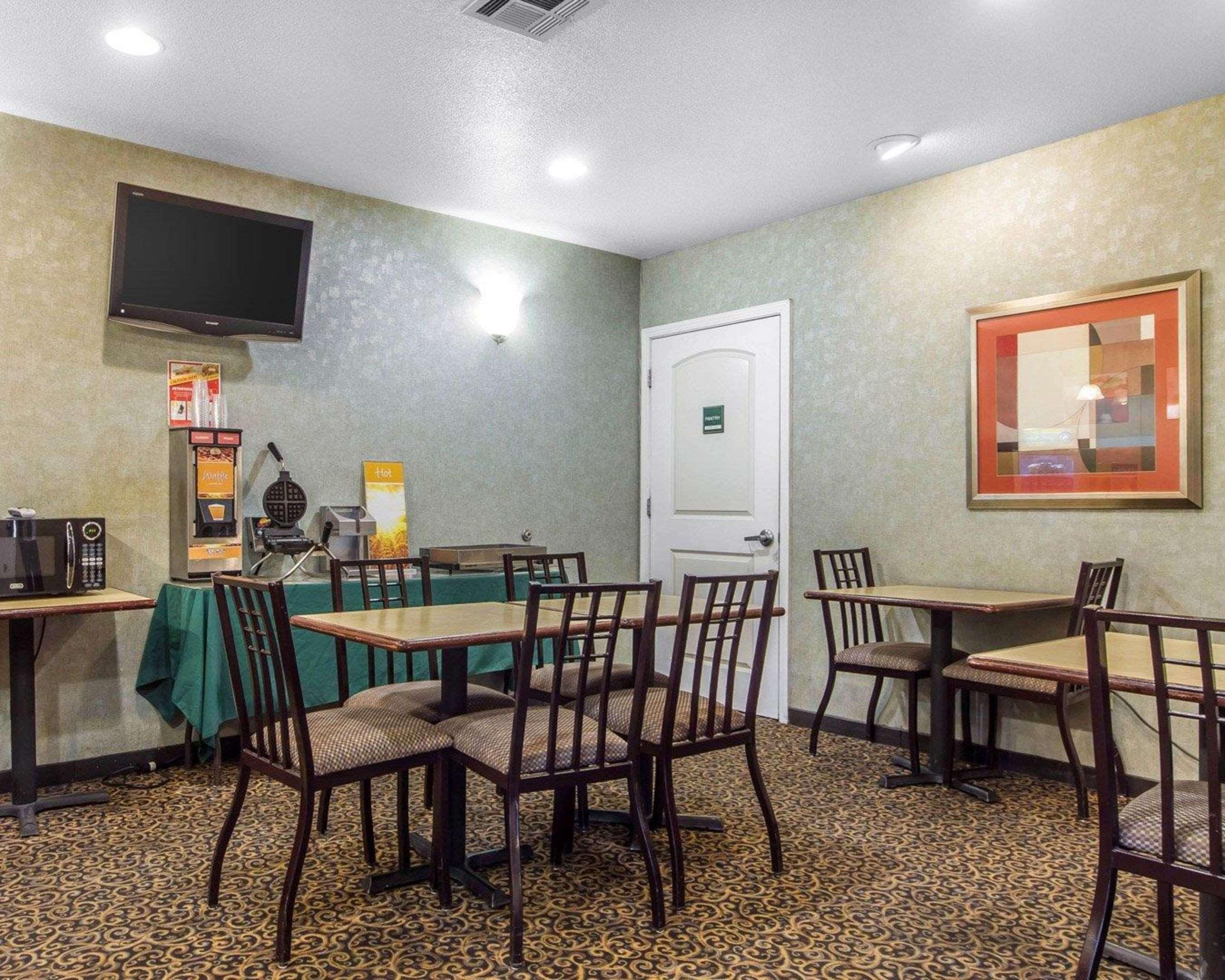 Quality Inn & Suites Livermore Wine Country Buitenkant foto