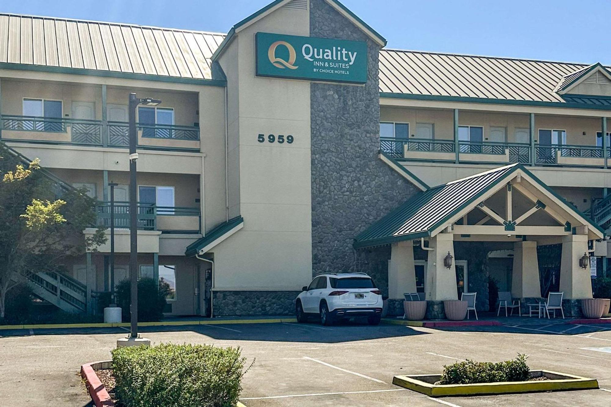 Quality Inn & Suites Livermore Wine Country Buitenkant foto