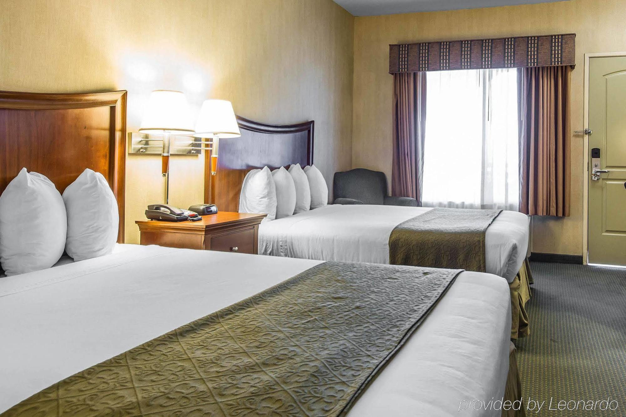 Quality Inn & Suites Livermore Wine Country Buitenkant foto