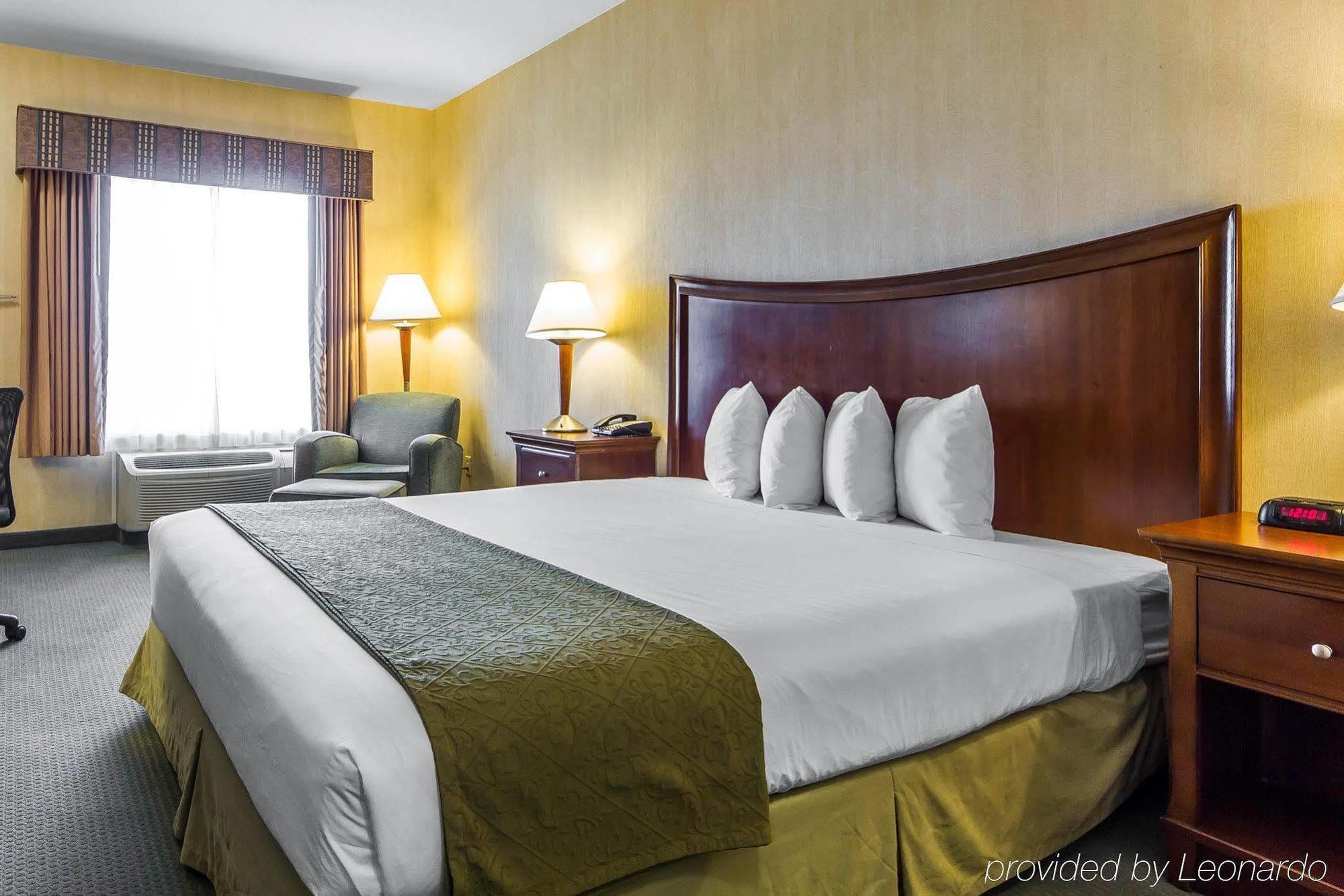 Quality Inn & Suites Livermore Wine Country Buitenkant foto