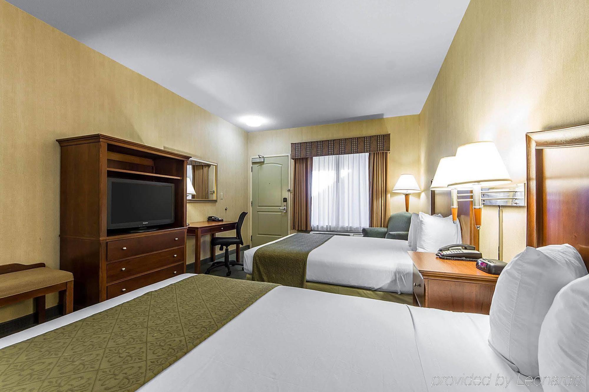 Quality Inn & Suites Livermore Wine Country Buitenkant foto
